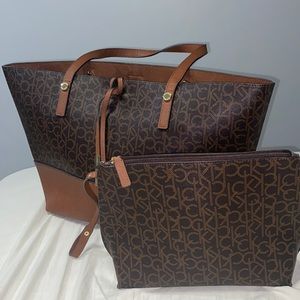 Calvin Klein large tote bag & wristlet excellent condition
